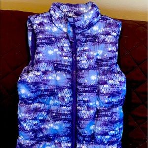 Girls size small puffy vest hardly worn